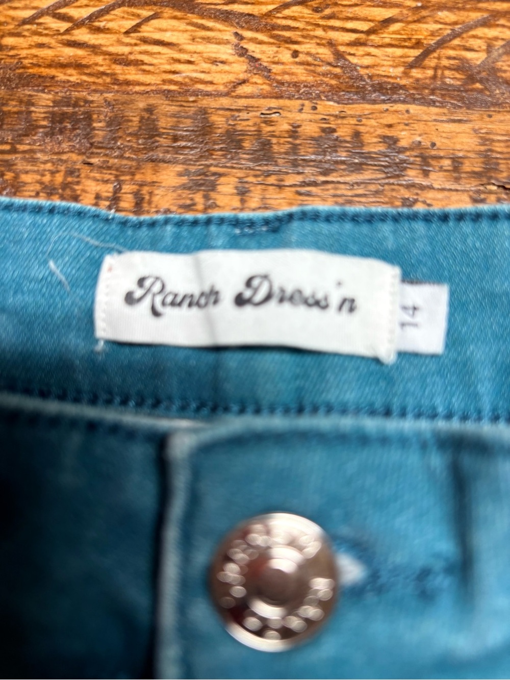 Ranch Dress’n Jade Turquoise Cowhide Print Superflare Stretchy Jeans Size 14 - Picture 14 of 14